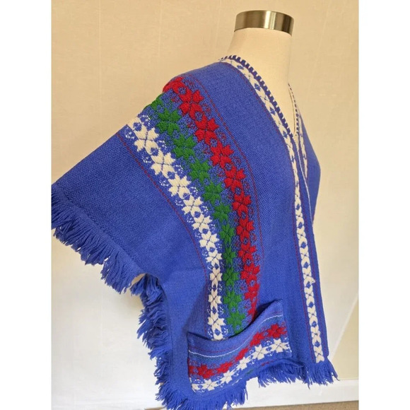 Vintage 60s 70s Artisan Hand Knit Southwestern Argentinian Poncho Bohemian Blue - Picture 3 of 9